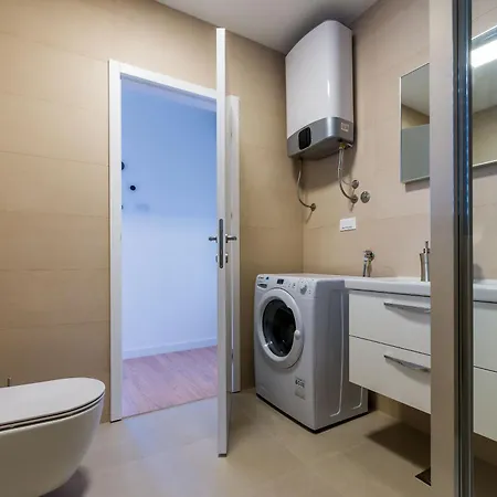 Luni Apartamento