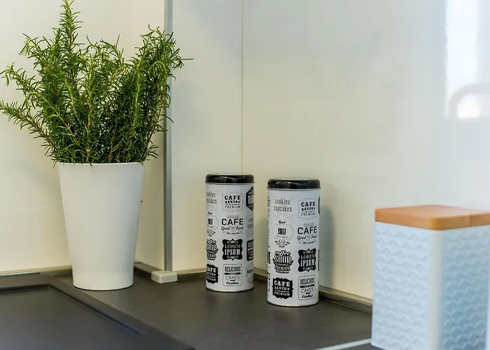 Luni * Ντουμπρόβνικ